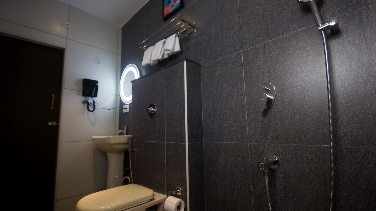Photo of Bathroom in Kalyan Nagar