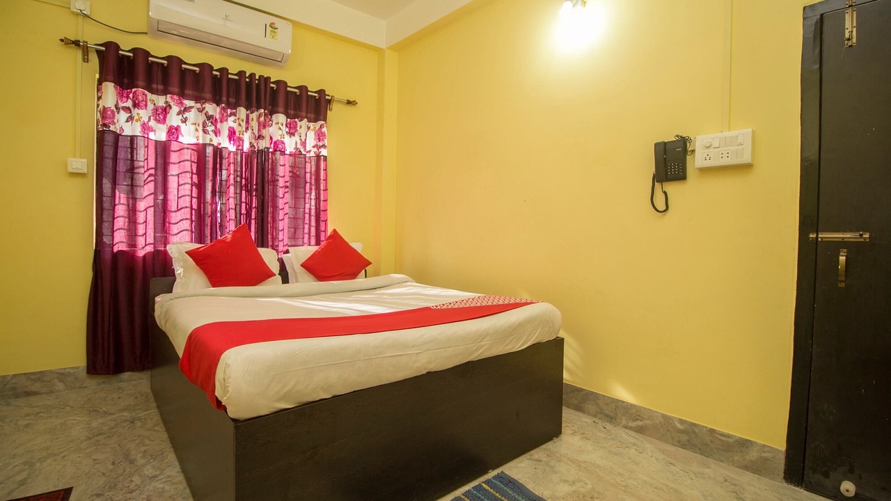 Photo of Bedroom in Malda