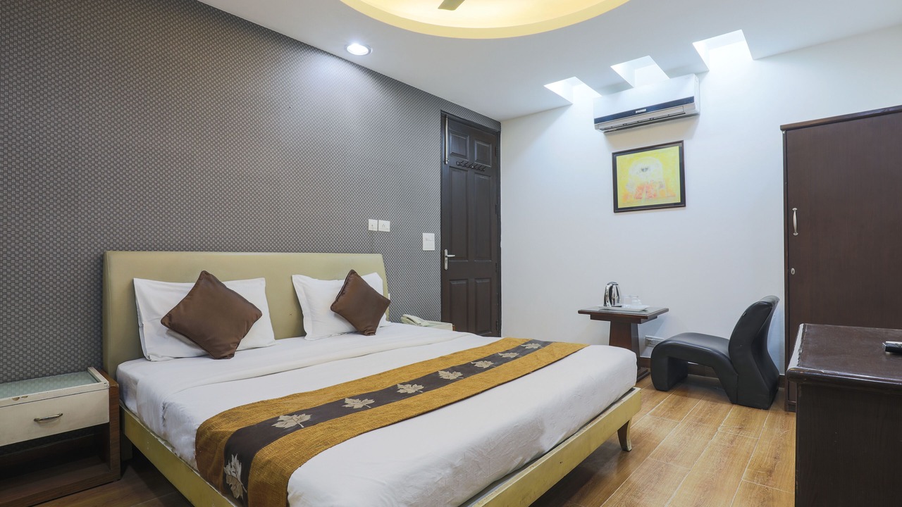 Photo of Bedroom in East of Kailash