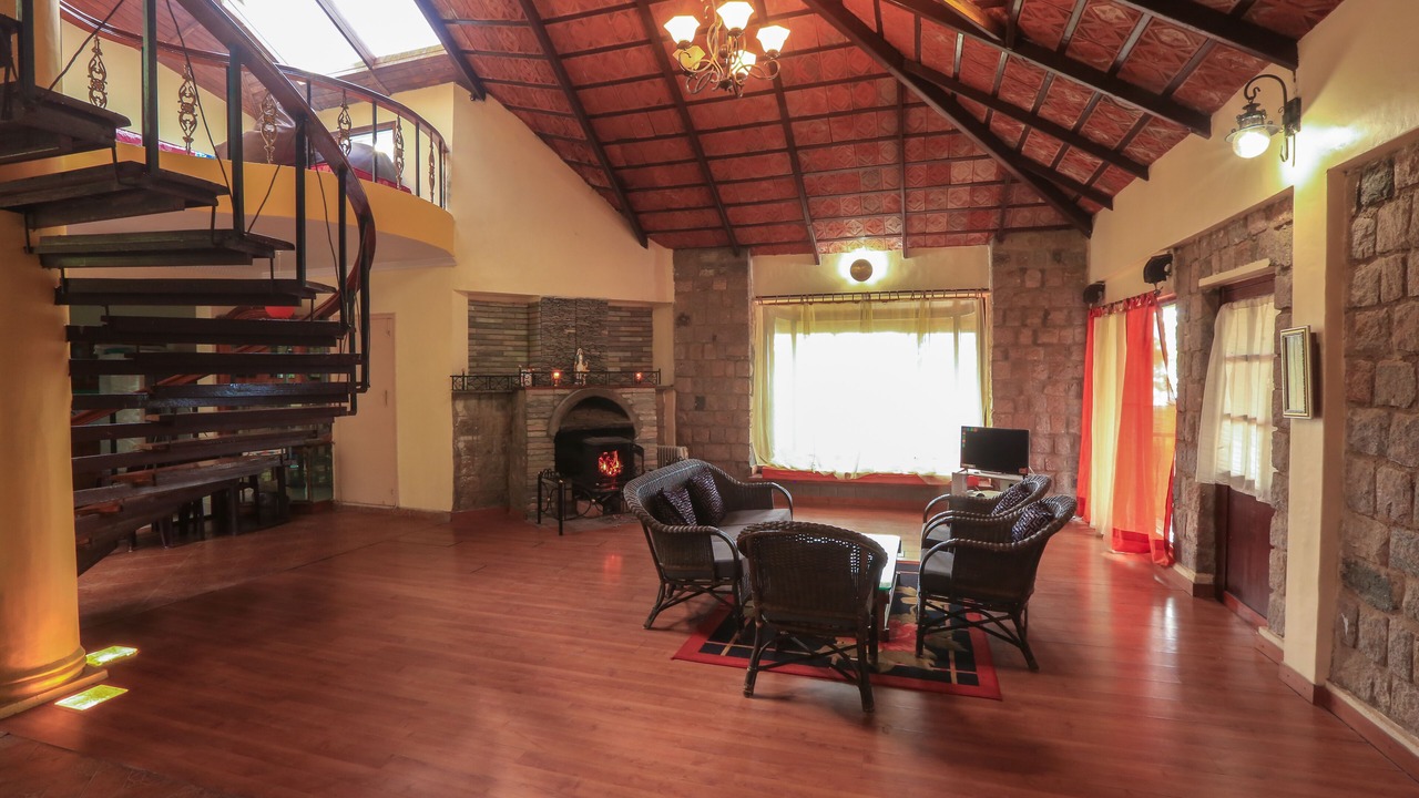 Photo of Livingroom in Naduvattam