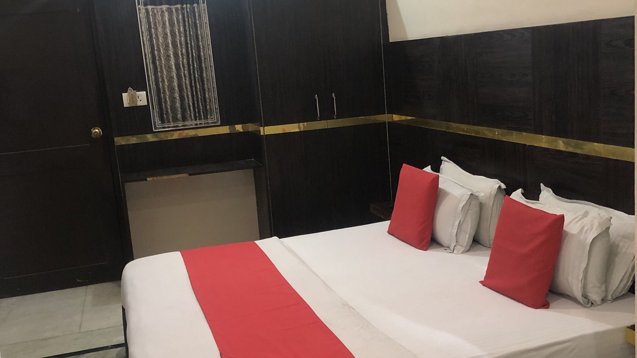 Photo of Bedroom in Bahadrabad