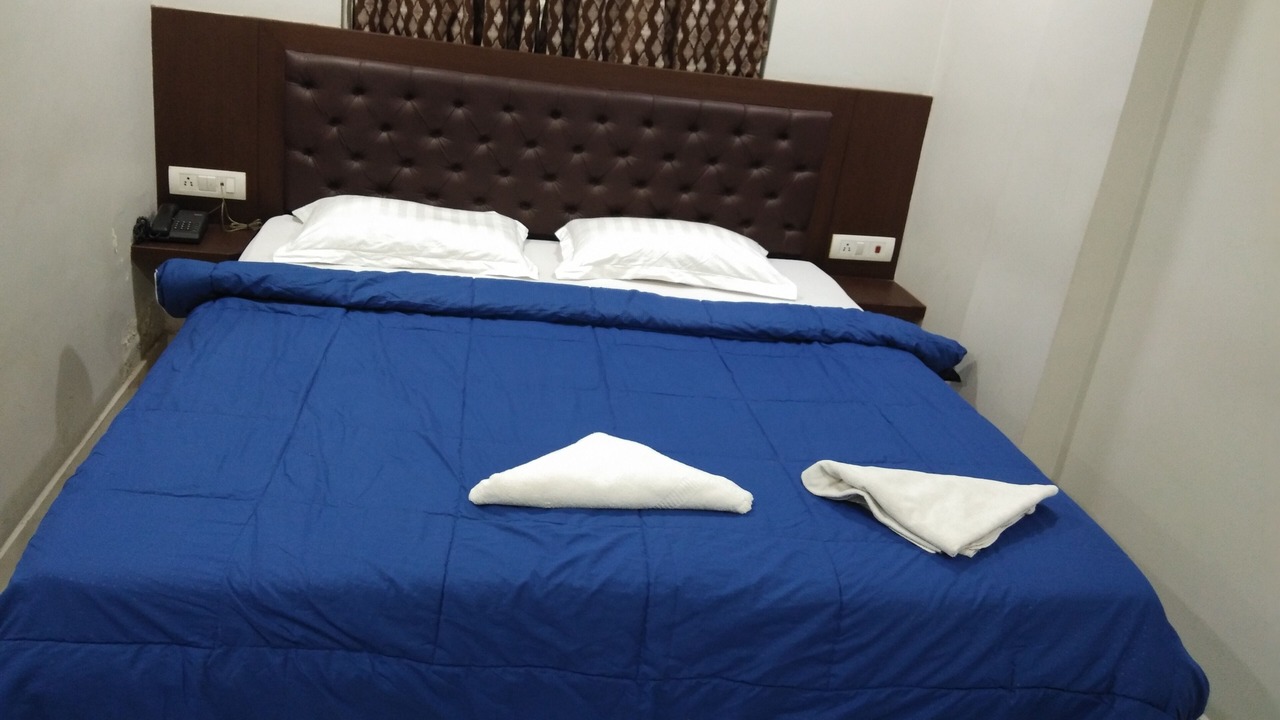 Photo of Bedroom in Dharmatala