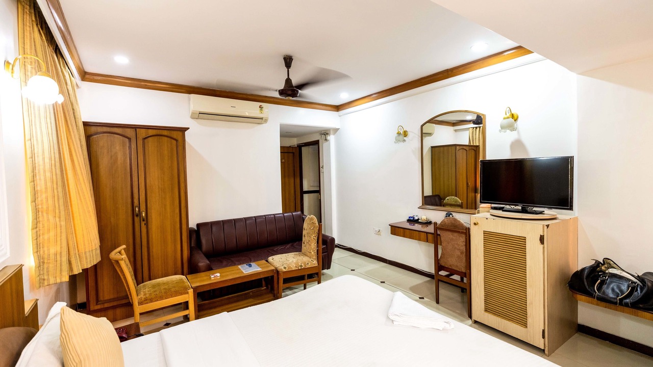 Photo of Bedroom in Dadar East