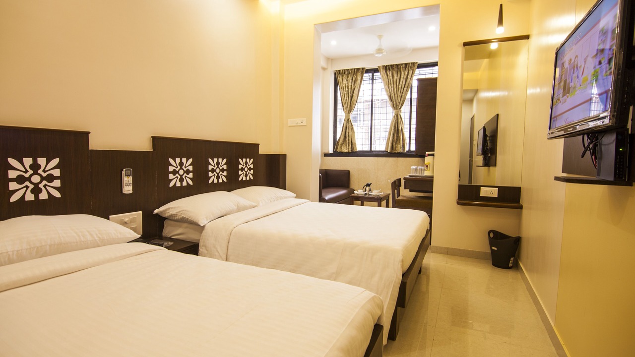 Photo of Bedroom in Dadar East