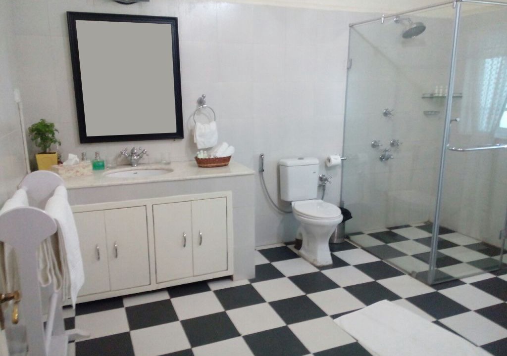 Photo of Bathroom in Ging Tea Garden