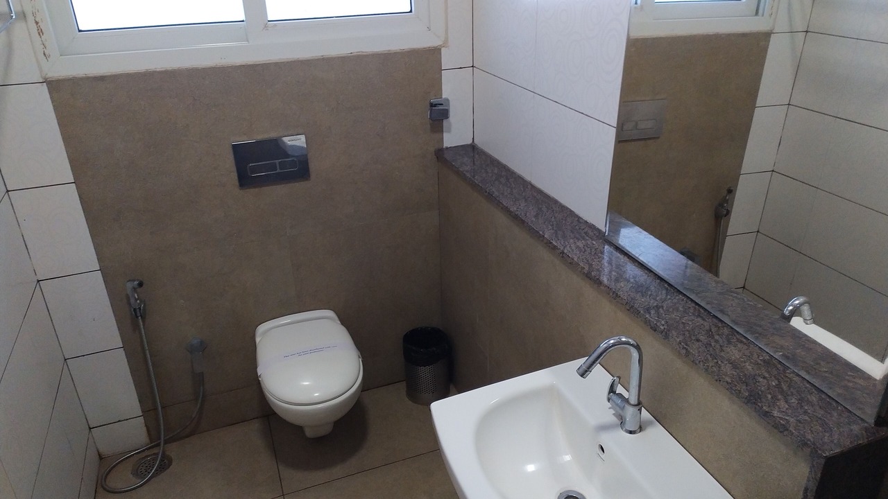 Photo of Bathroom in Palani