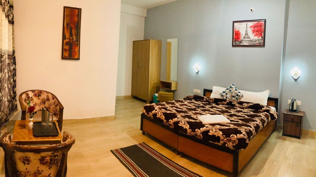 Photo of Bedroom in Neora
