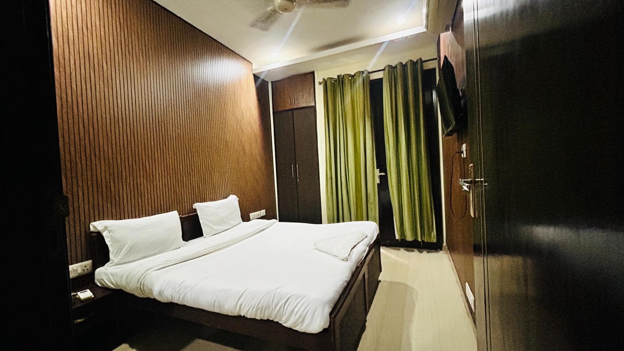 Photo of Bedroom in Sector 39