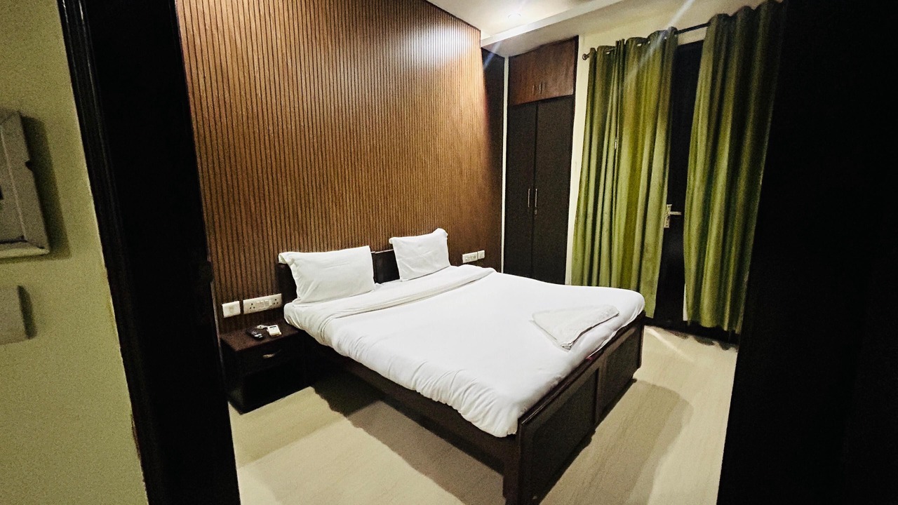 Photo of Bedroom in Sector 39