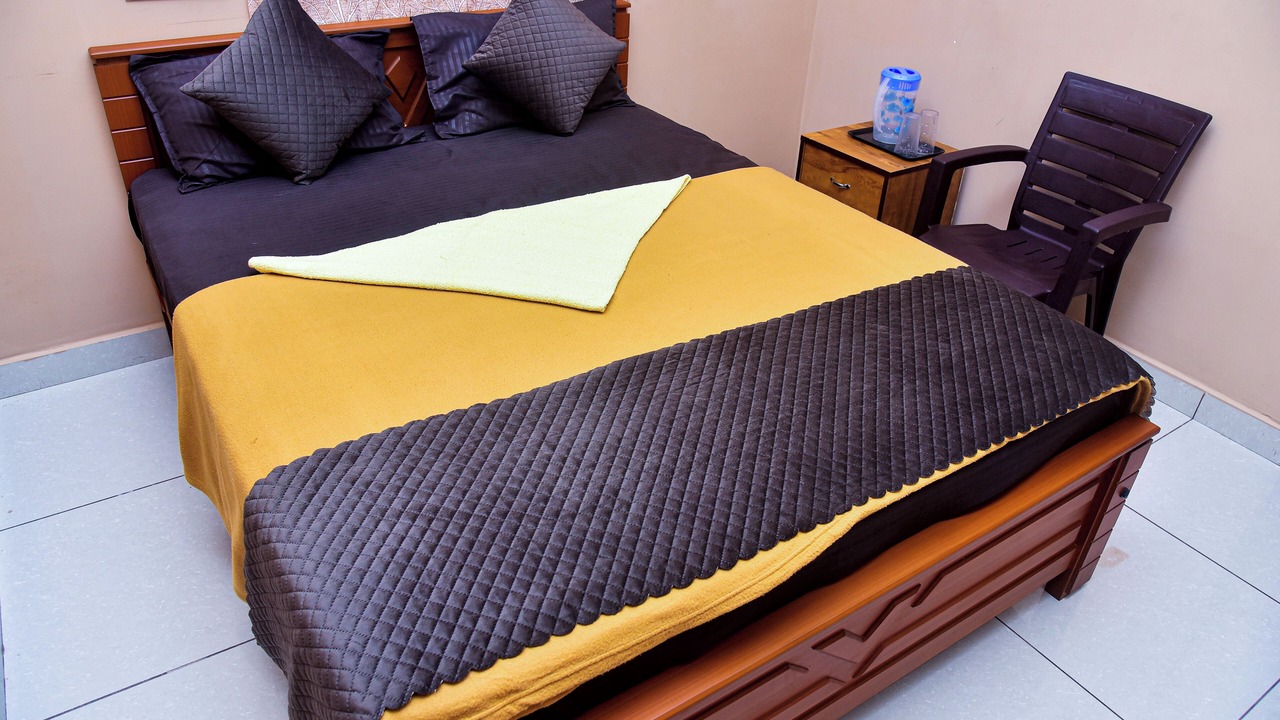 Photo of Bedroom in Thirukadaiyur