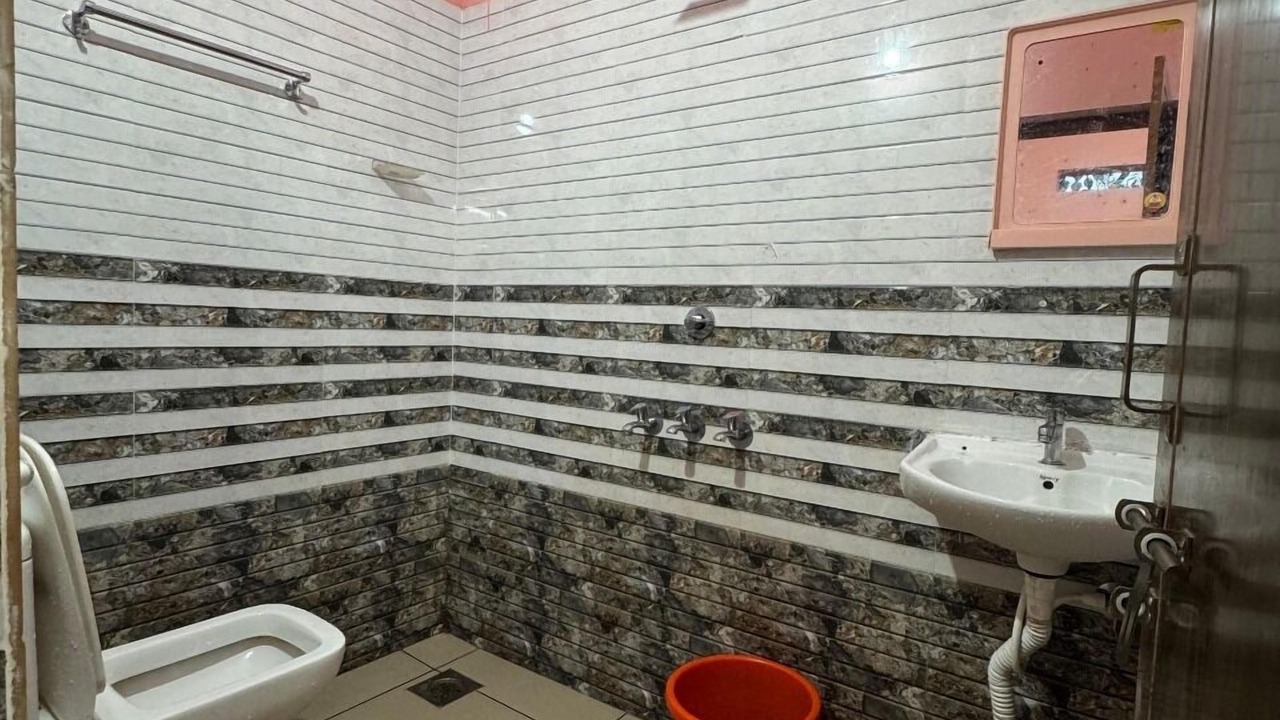 Photo of Bathroom in Murudeshwara