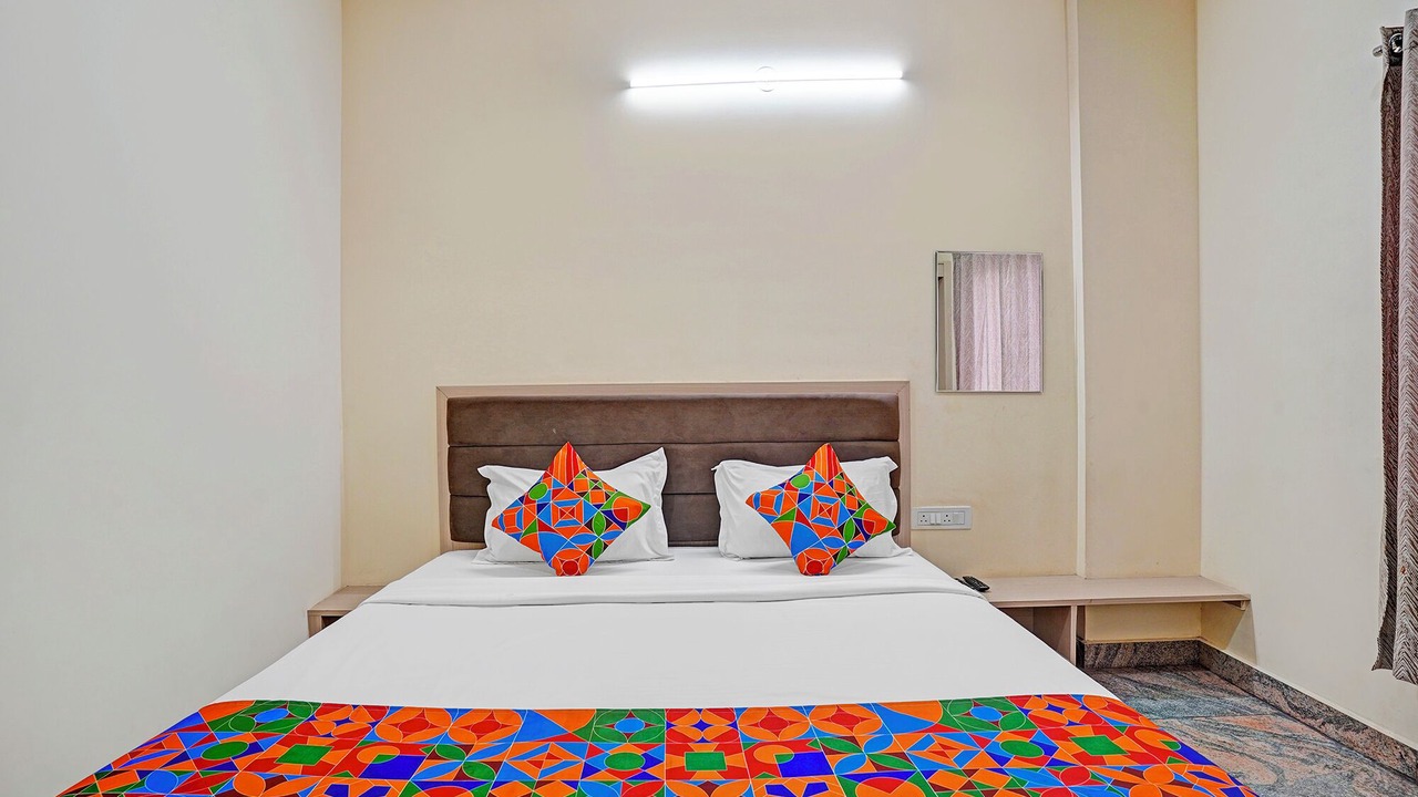 Photo of Bedroom in Shivaji Nagar