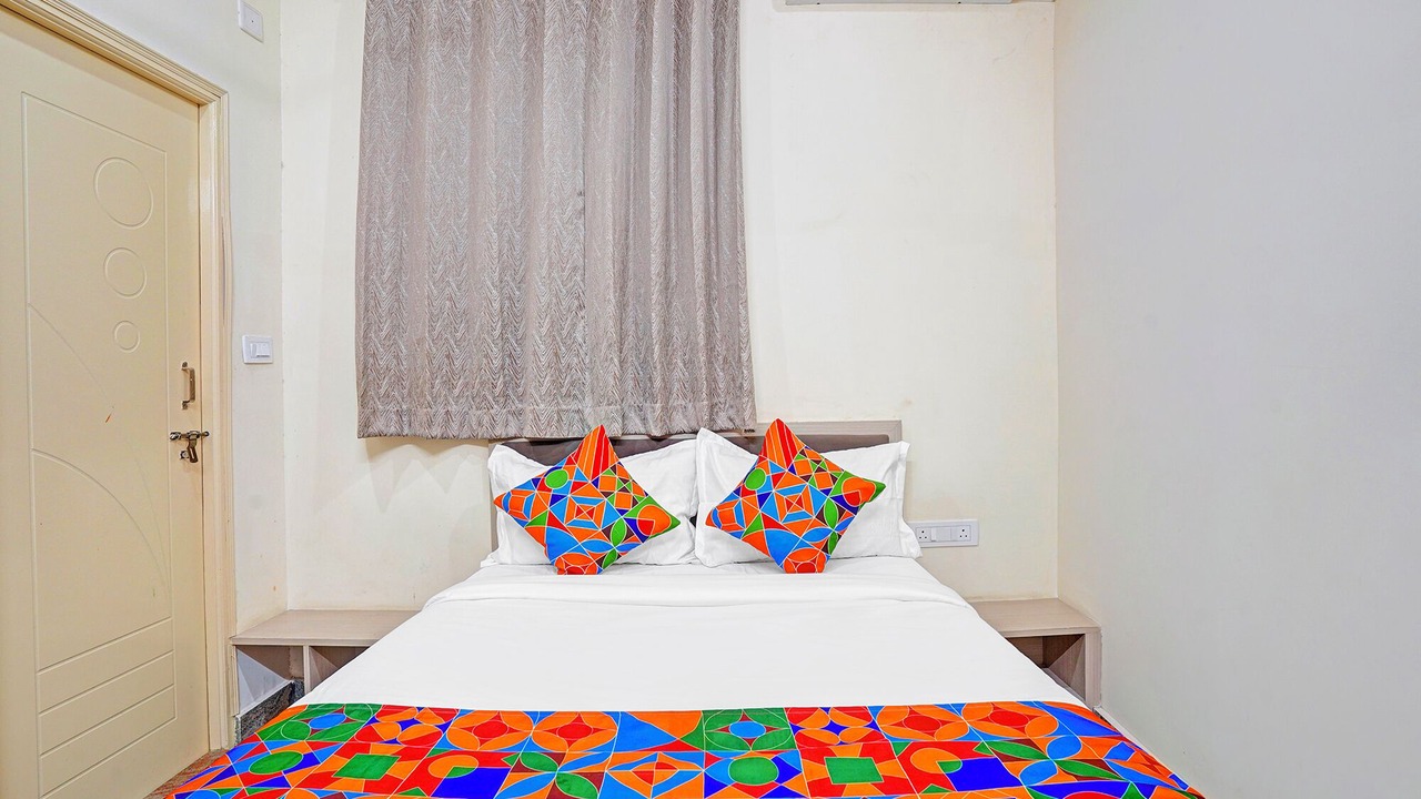 Photo of Bedroom in Shivaji Nagar
