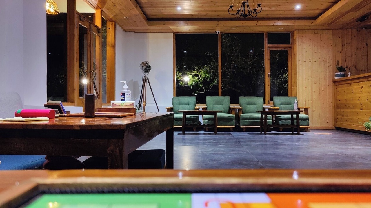 Photo of Livingroom in New Manali