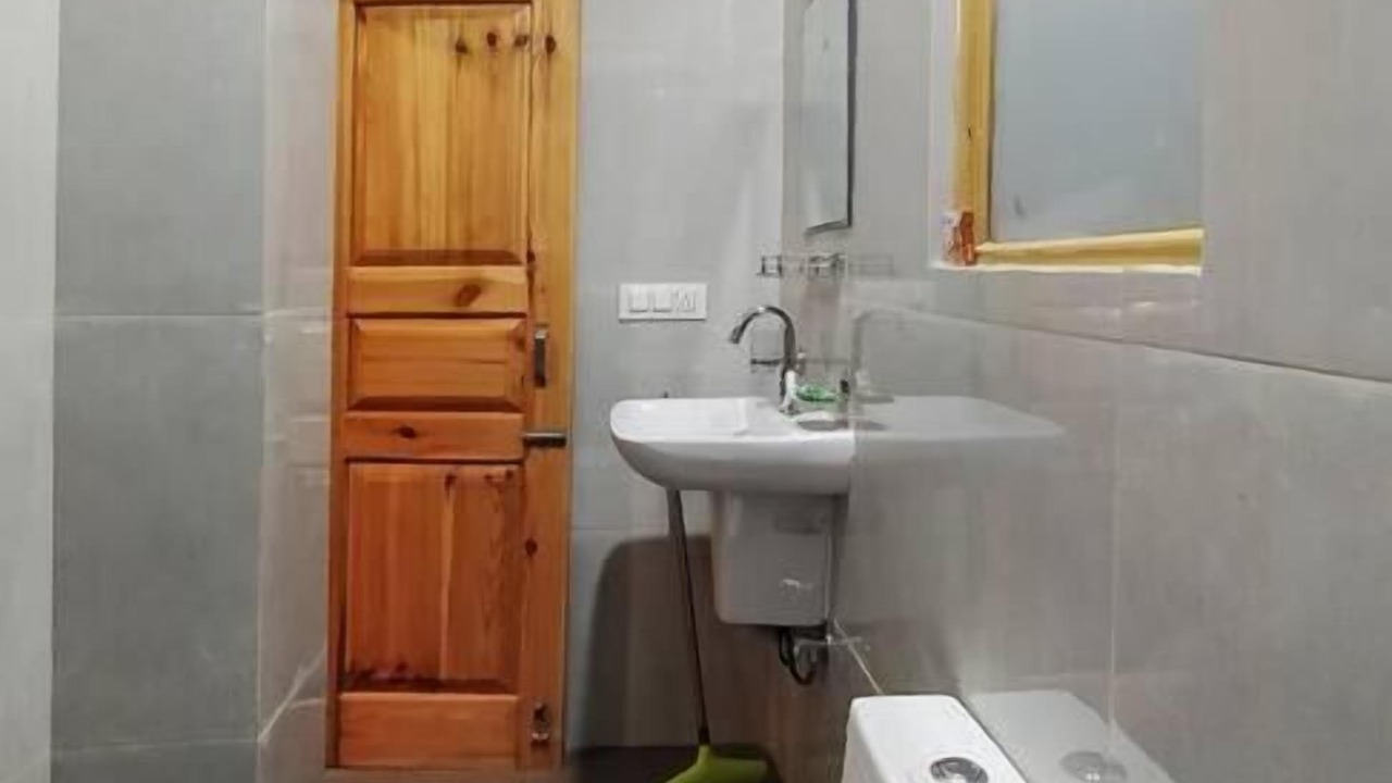 Photo of Bathroom in Naggar