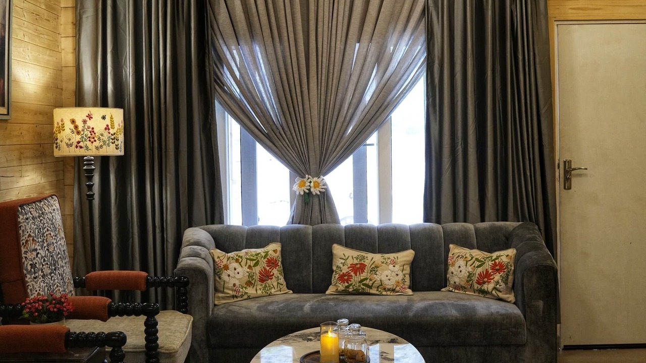 Photo of Bedroom in Badrinath