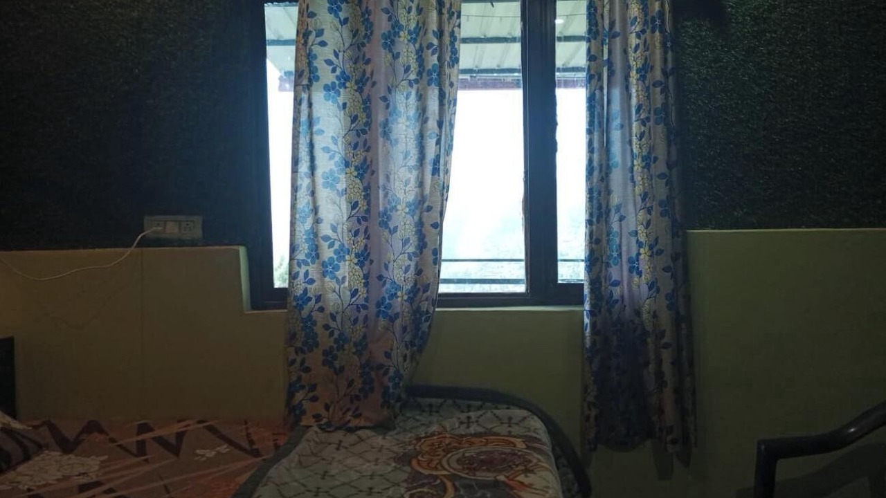 Photo of Patio Balcony in Devaprayag