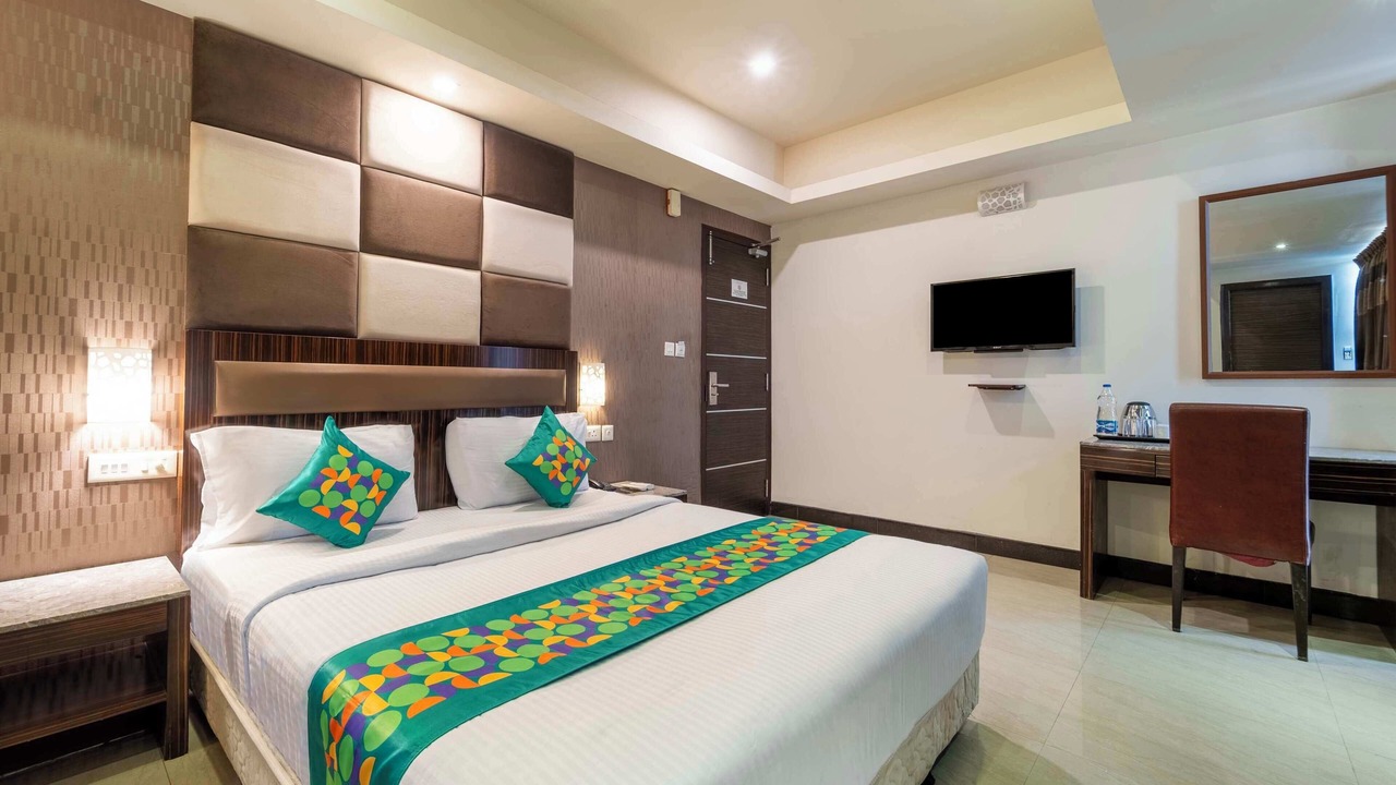 Photo of Bedroom in RS Puram