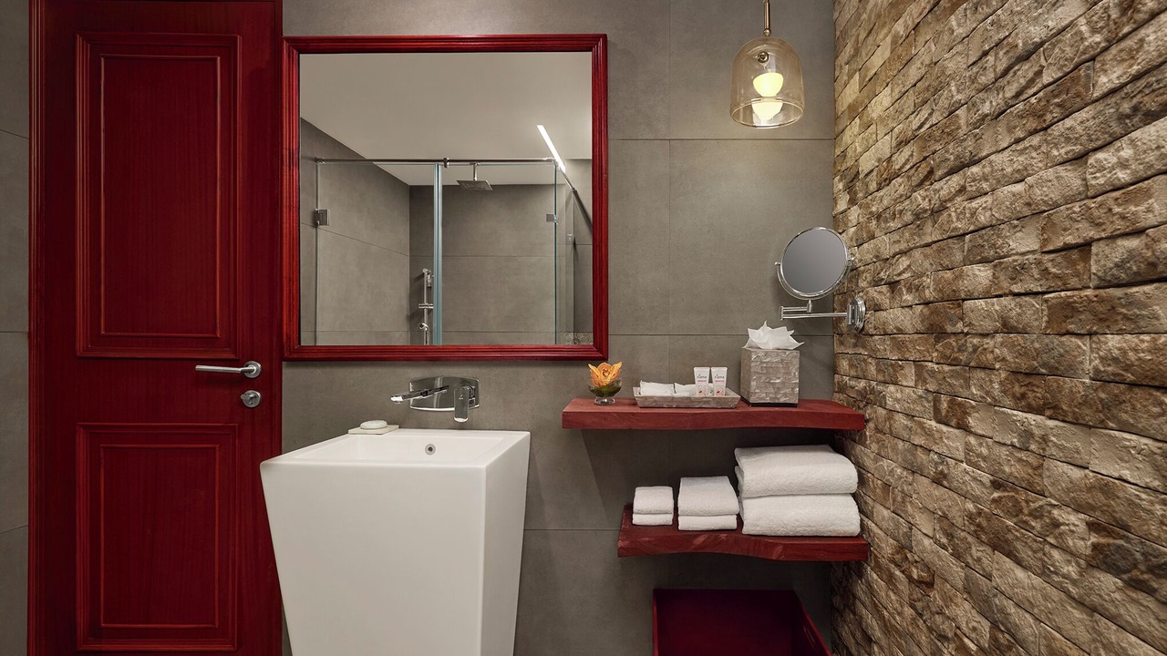 Photo of Bathroom in Theog