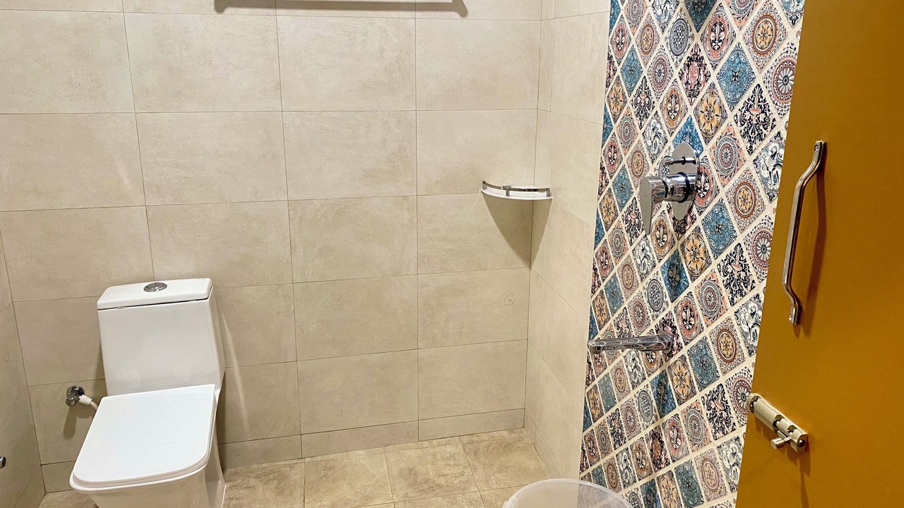 Photo of Bathroom in Kuilapalayam