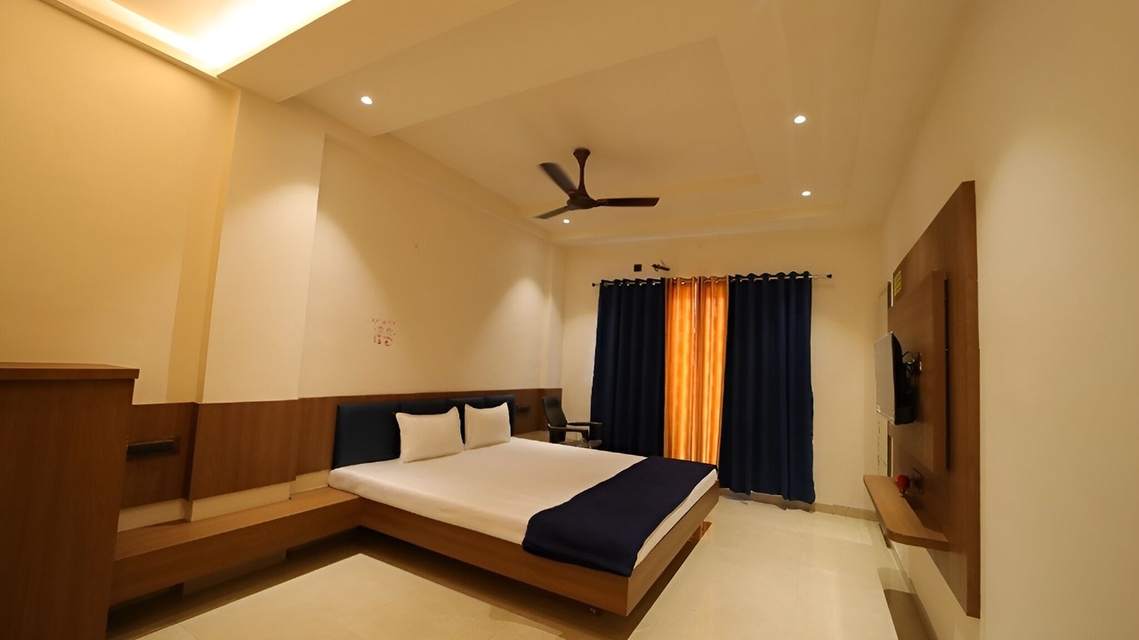 Photo of Bedroom in Ghodegaon