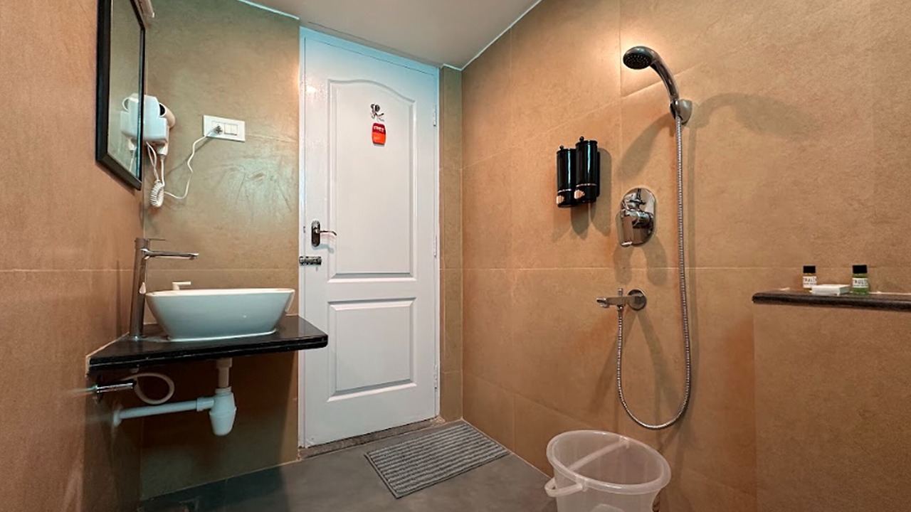 Photo of Bathroom in Muttukadu