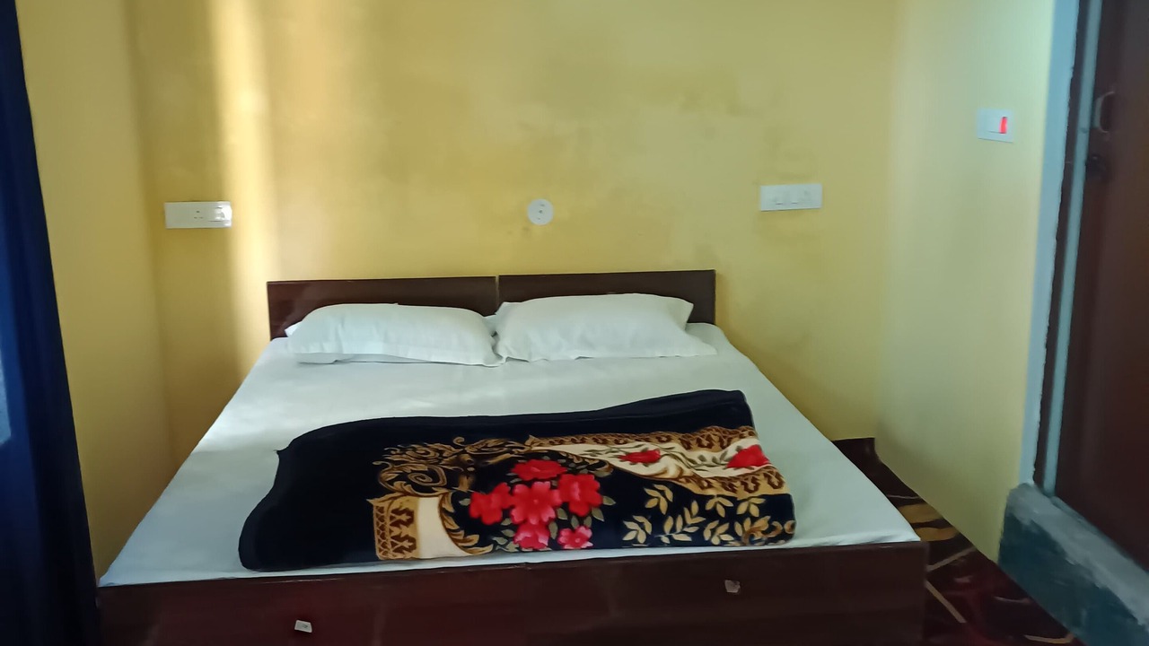 Photo of Bedroom in Barkot
