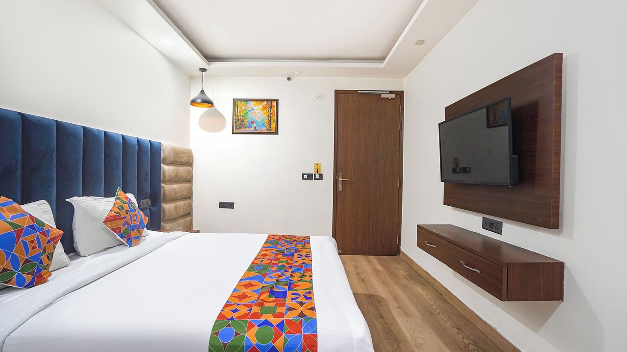 Photo of Bedroom in Kalkaji