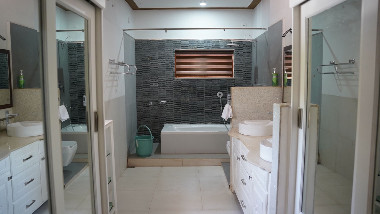 Photo of Bathroom in Chittur