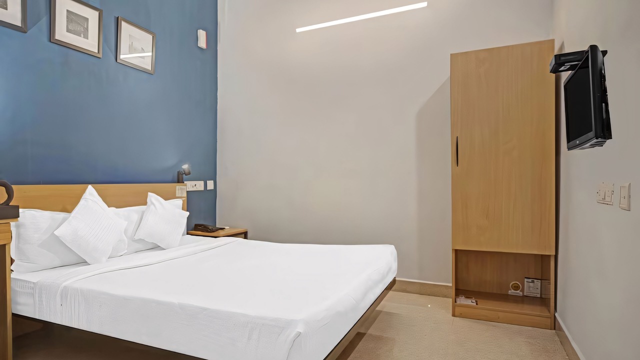 Photo of Bedroom in Nanganallur