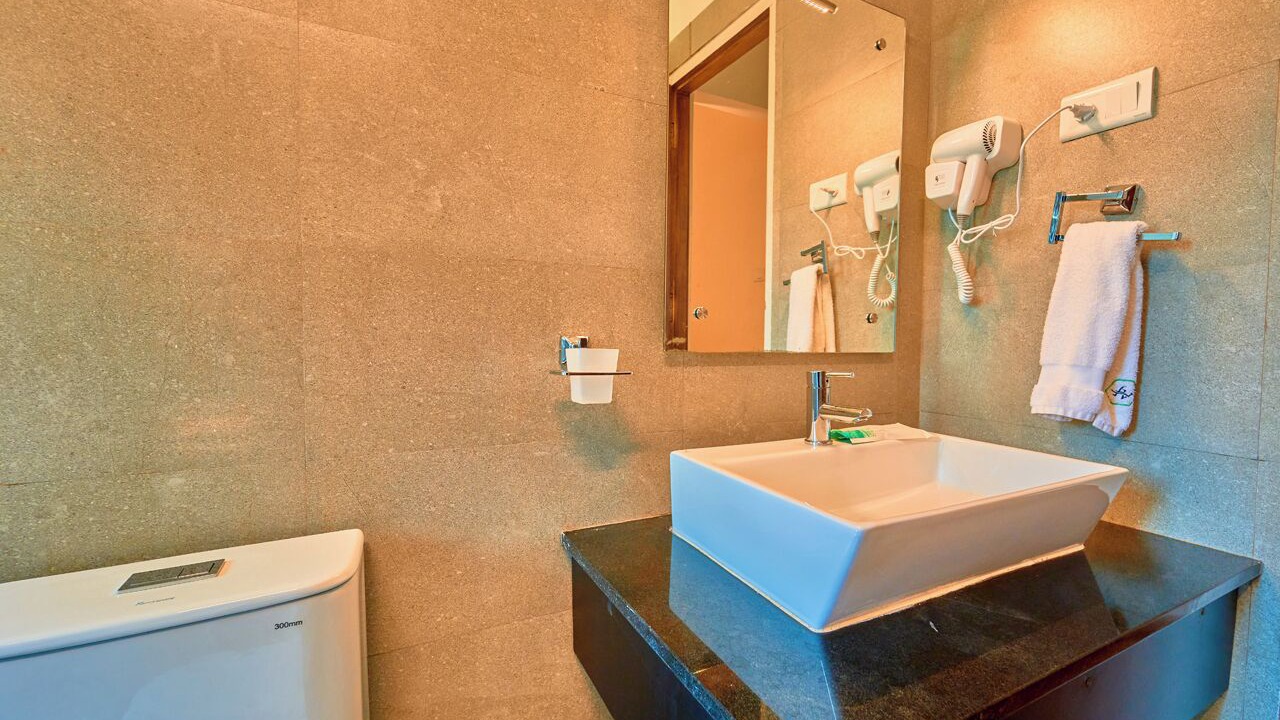 Photo of Bathroom in Ooty