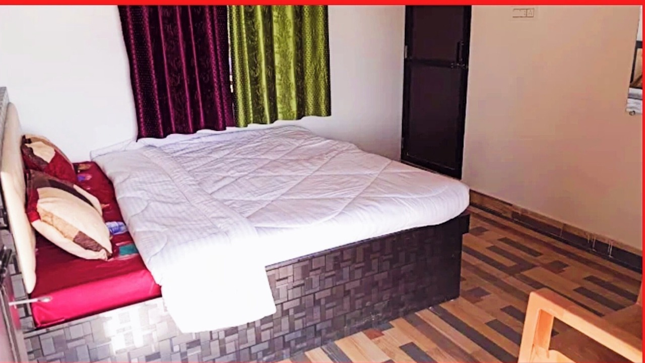 Photo of Bedroom in Jakh