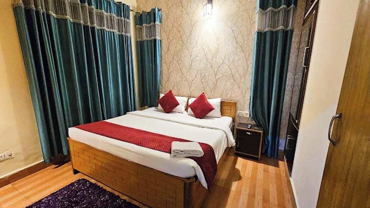 Photo of Bedroom in Jakh