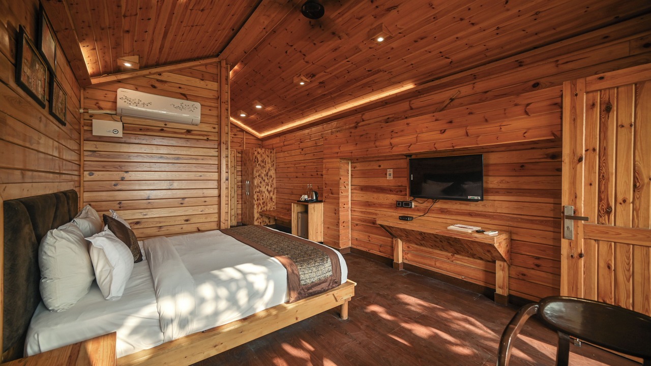 Photo of Bedroom in Lansdowne