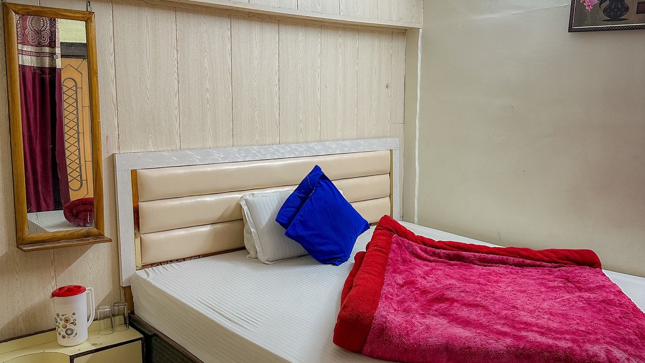 Photo of Bedroom in Chamoli