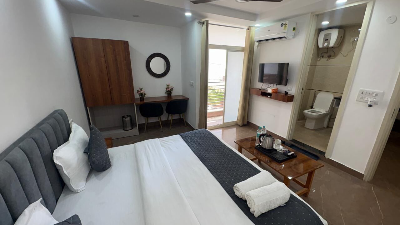 Photo of Bedroom in Mahipalpur Extension