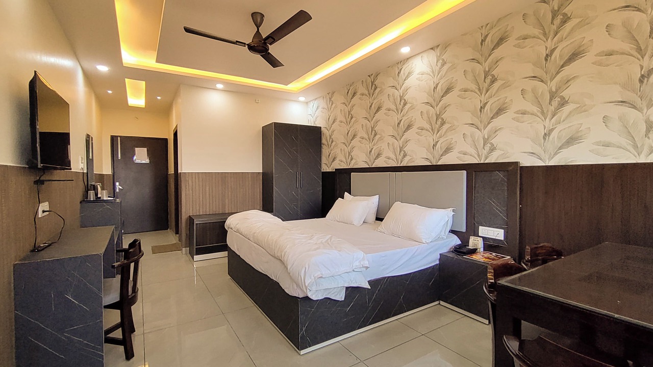Photo of Bedroom in Almora