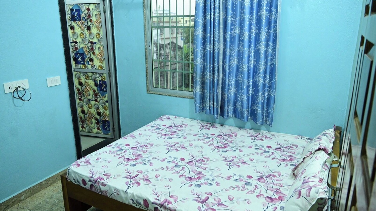 Photo of Bedroom in Tamluk