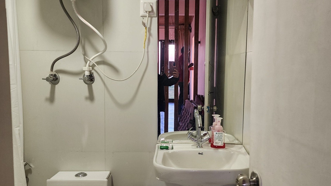 Photo of Bathroom in Thalayathimund