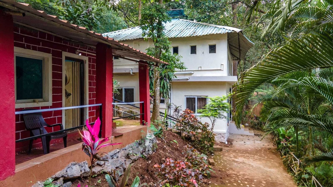 Photo of Bedroom in Ganeshgudi
