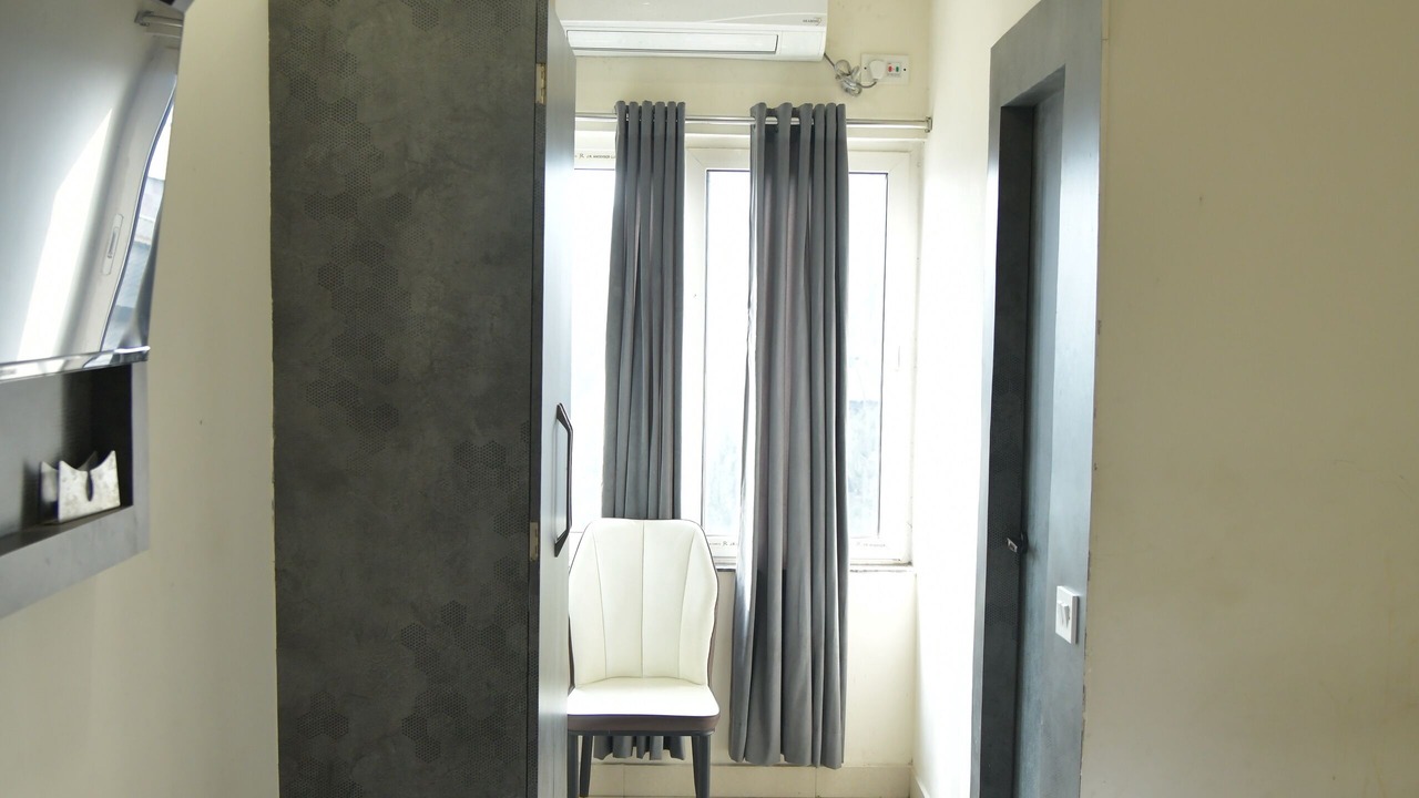 Photo of Bedroom in Howrah