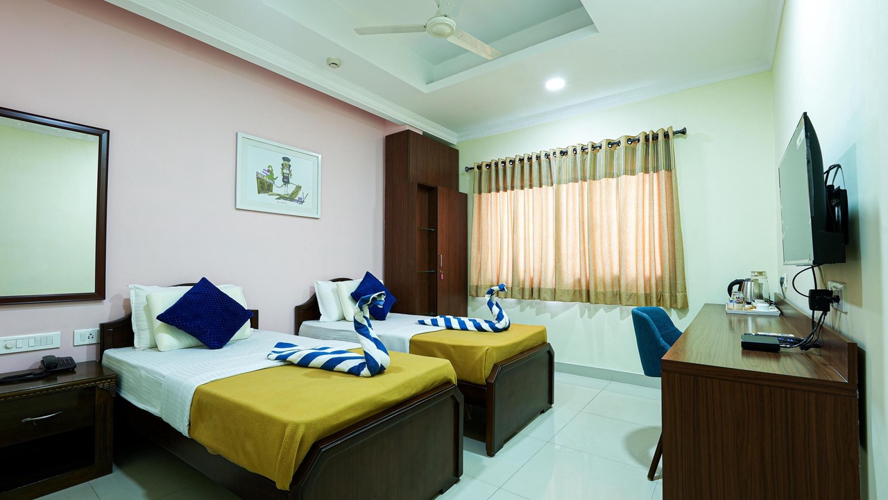 Photo of Bedroom in Teynampet
