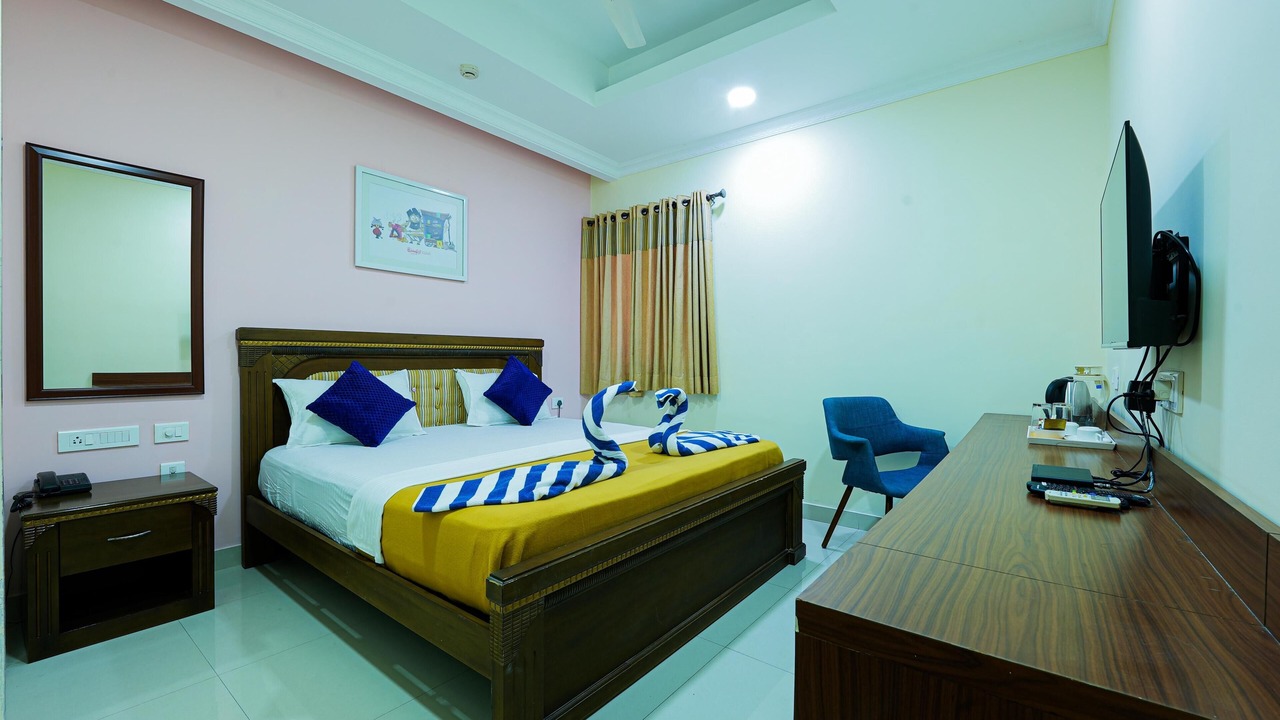 Photo of Bedroom in Teynampet