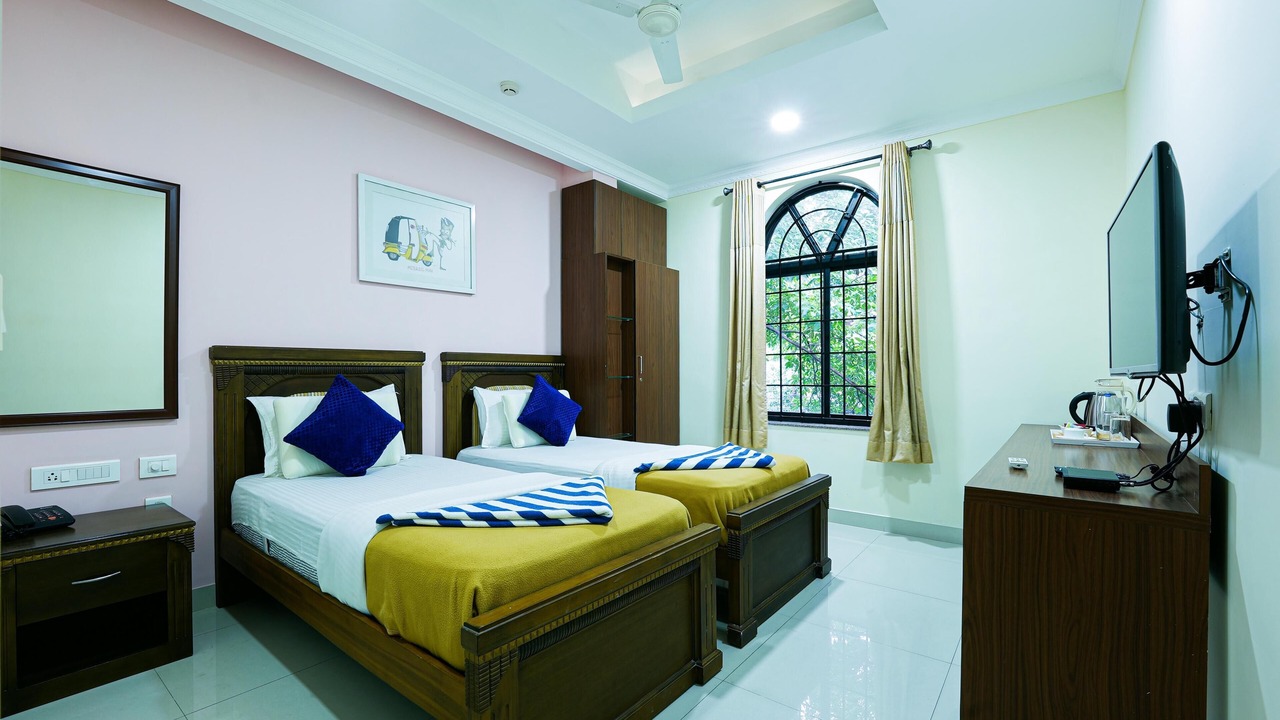 Photo of Bedroom in Teynampet