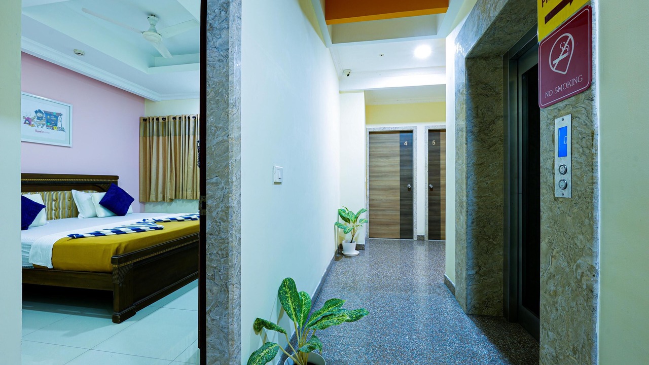 Photo of Bedroom in Teynampet
