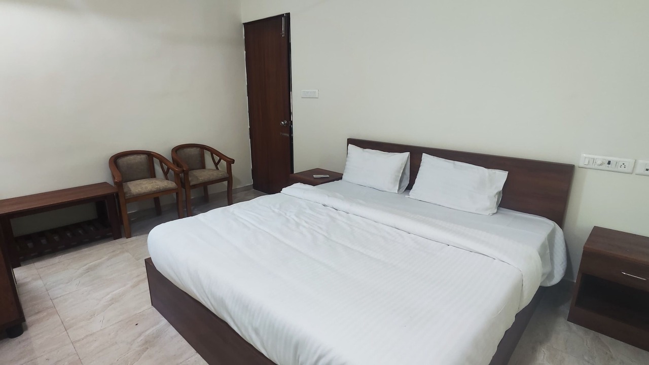 Photo of Bedroom in Parthasarathy Puram