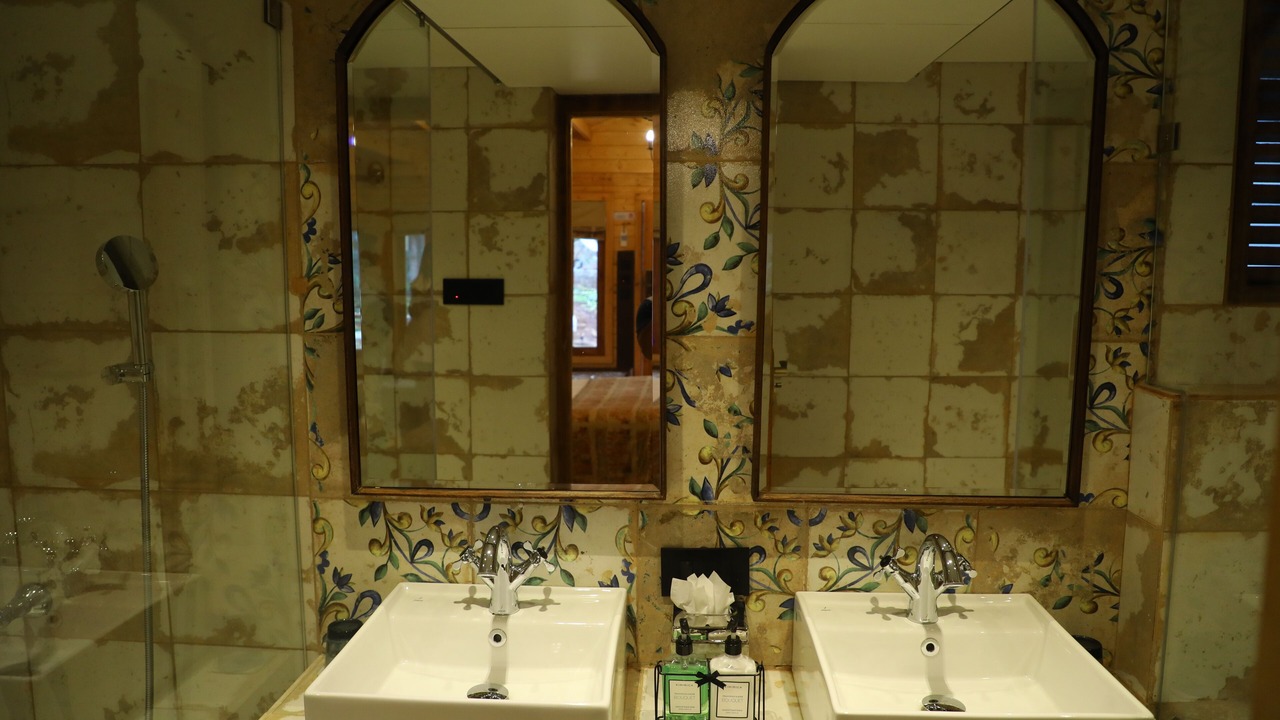 Photo of Bathroom in Uddar