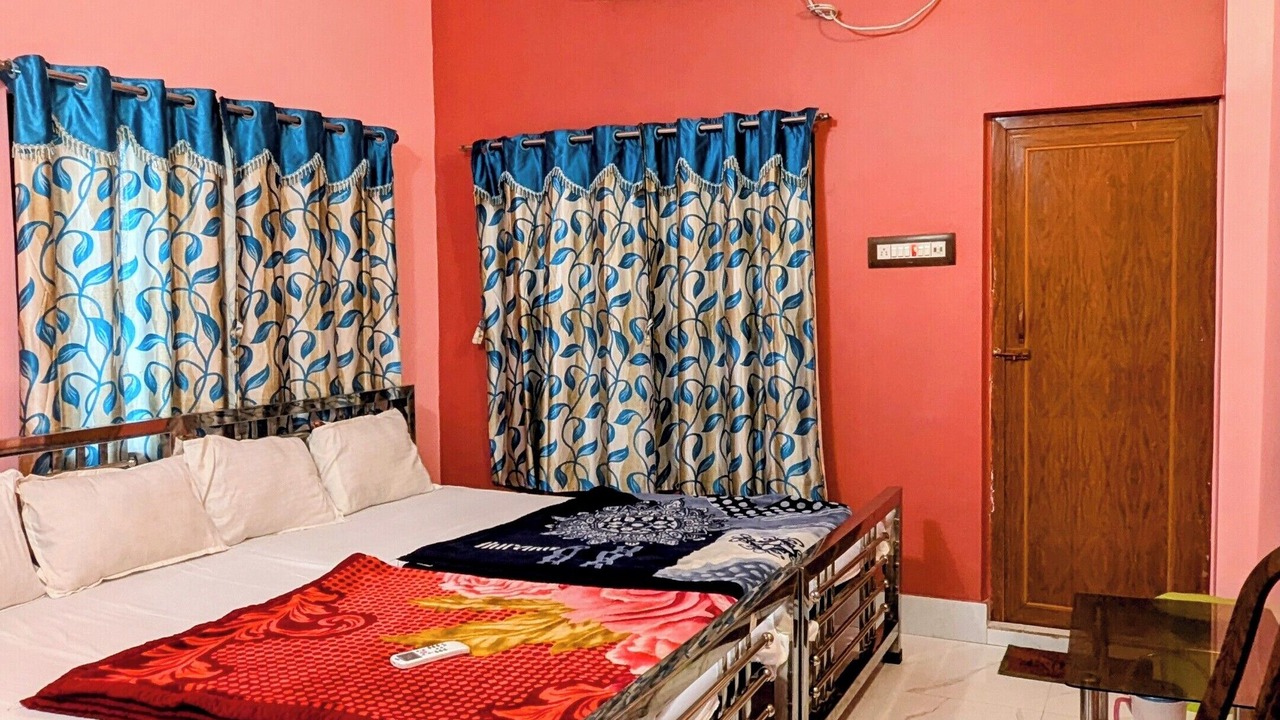 Photo of Bedroom in Pakhiralay