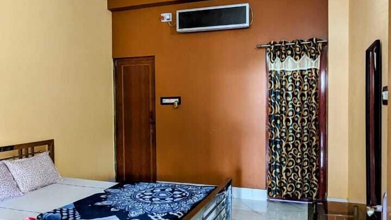 Photo of Bedroom in Pakhiralay