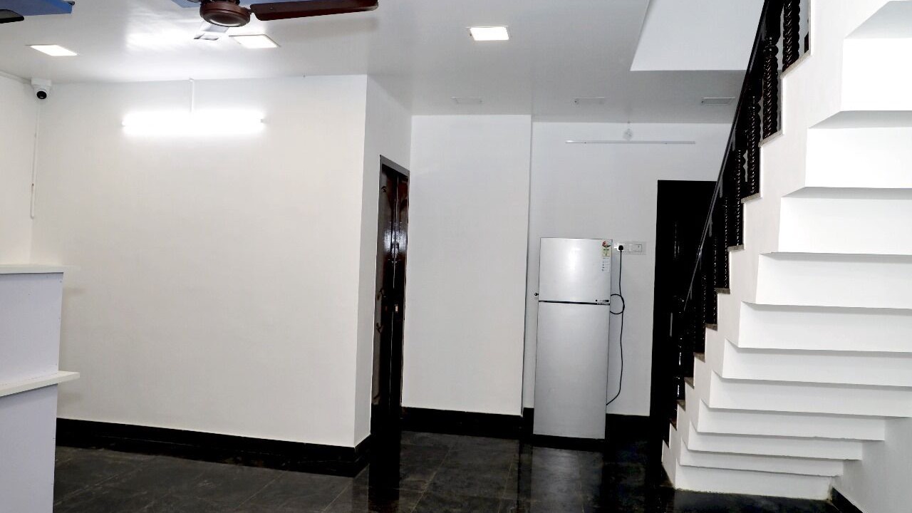 Photo of Livingroom in Egmore